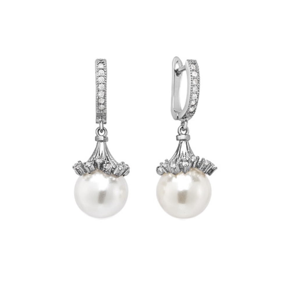 🌺NEW🌺Unique Drop Earrings with cubic Zirconia